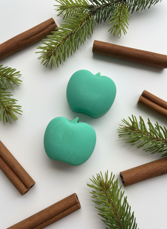 2 Apple & Cinnamon Wax Melts